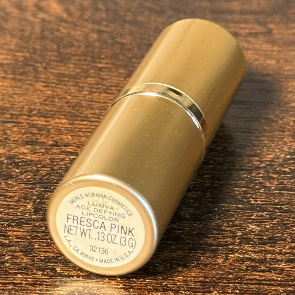 Merle Norman Luxiva Age Defying Lipcolor - Fresca Pink - 0.13 oz. Full Size - Picture 3 of 3